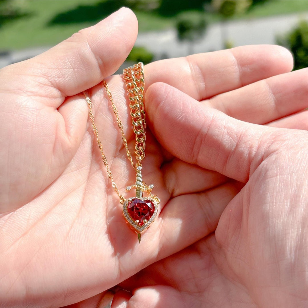 Légende d’Amour Necklace (Legend of Love)